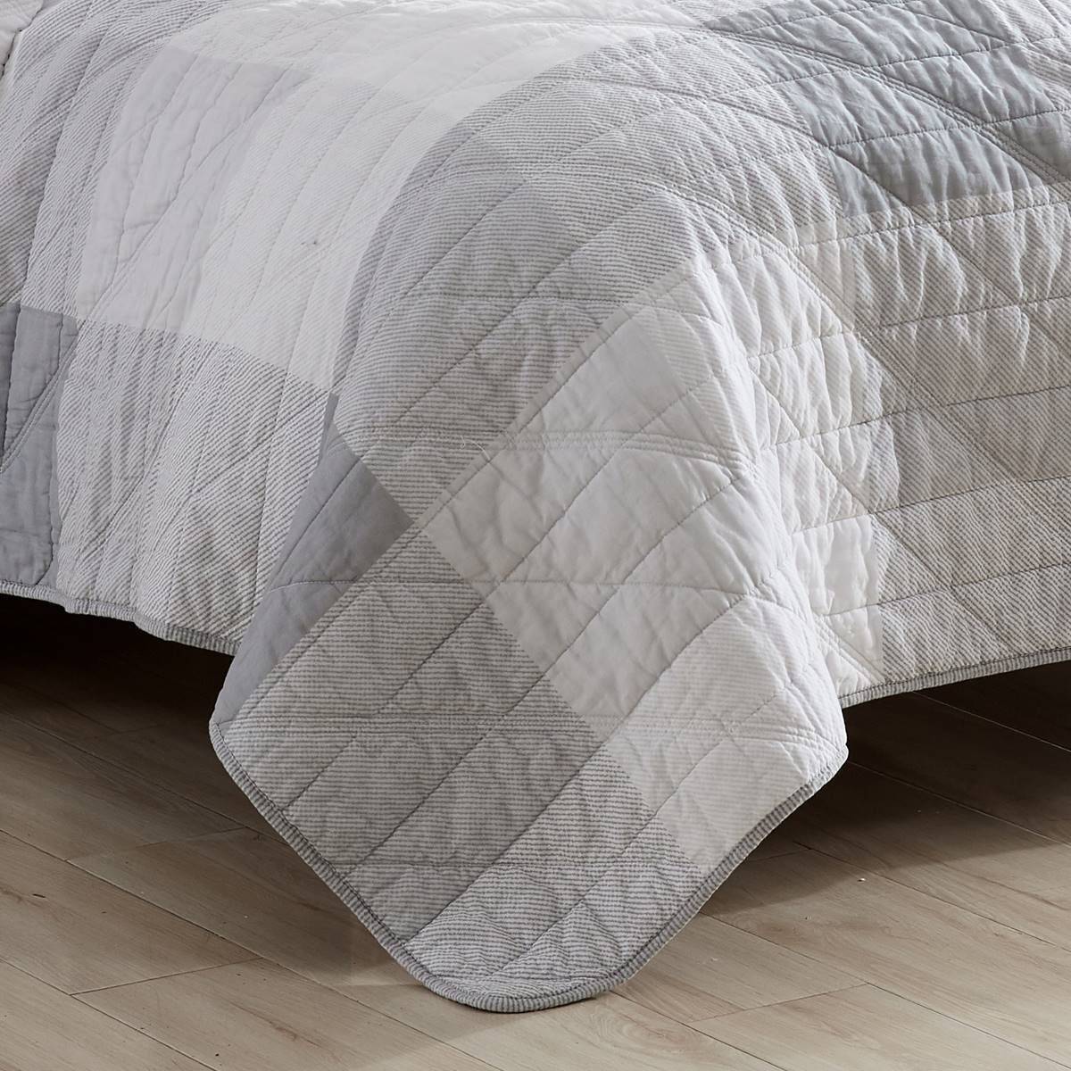 Eddie Bauer Boulder 136 Thread Count Reversible Quilt Set - Grey Cheap ⭐ Eddie-Bauer Bed Eddie Bauer Boulder 136 Thread Count Reversible Quilt Set - Grey ???? -Donna Sharp Shop unnamed file 318